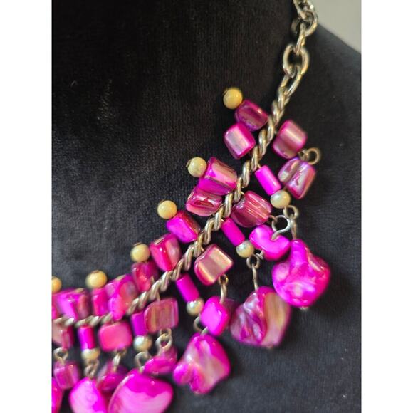 Women's Fuchsia Shell Beaded Bib Necklace with Lobster Clasp Closure - Picture 3 of 5